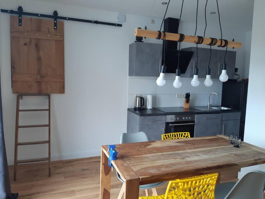 Ferienloft Ottos Werkstatt Mit Saunafass Dannenfels Exterior photo
